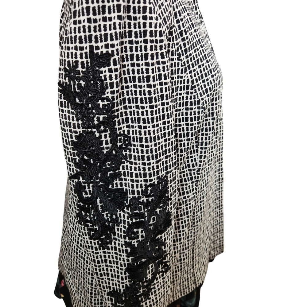 Chico's 2 Womens Large Black & White Geo Print Lace Blazer Jacket Office Stretch - Picture 2 of 7